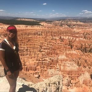 Meet your Posher, Samaneh